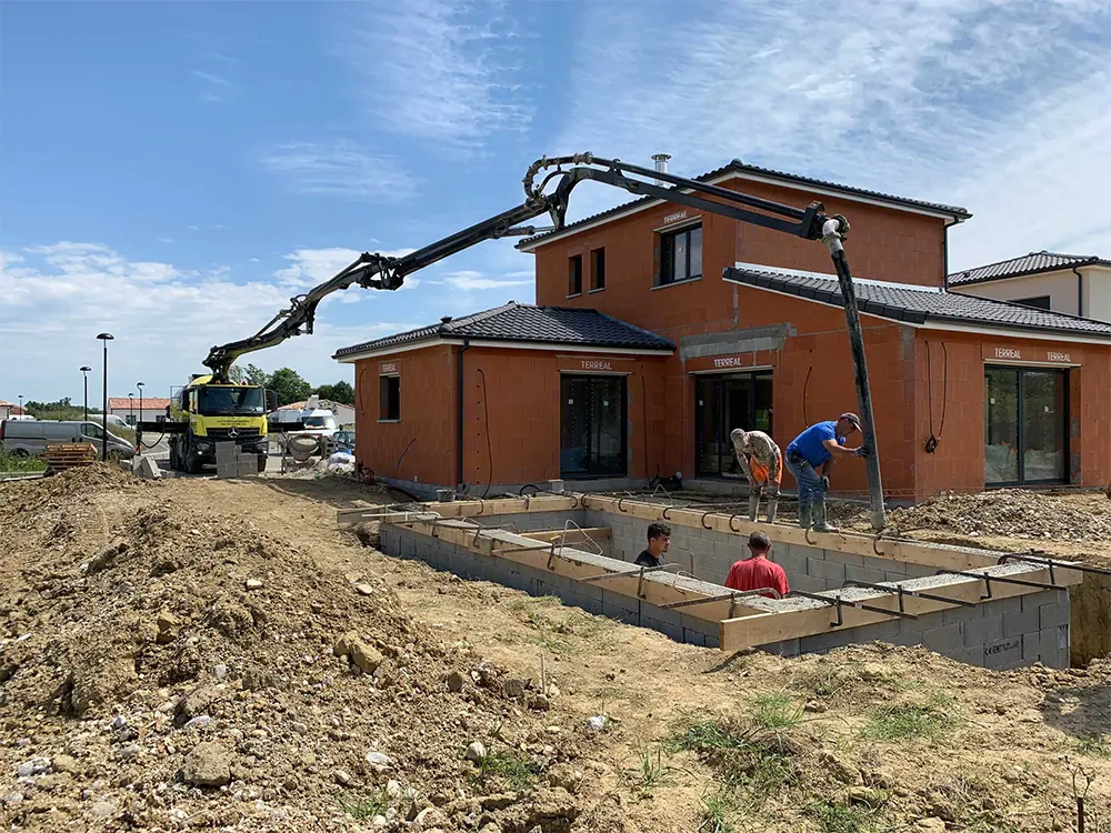 Livraison de béton 300 kg D16 et D22 sur Toulouse